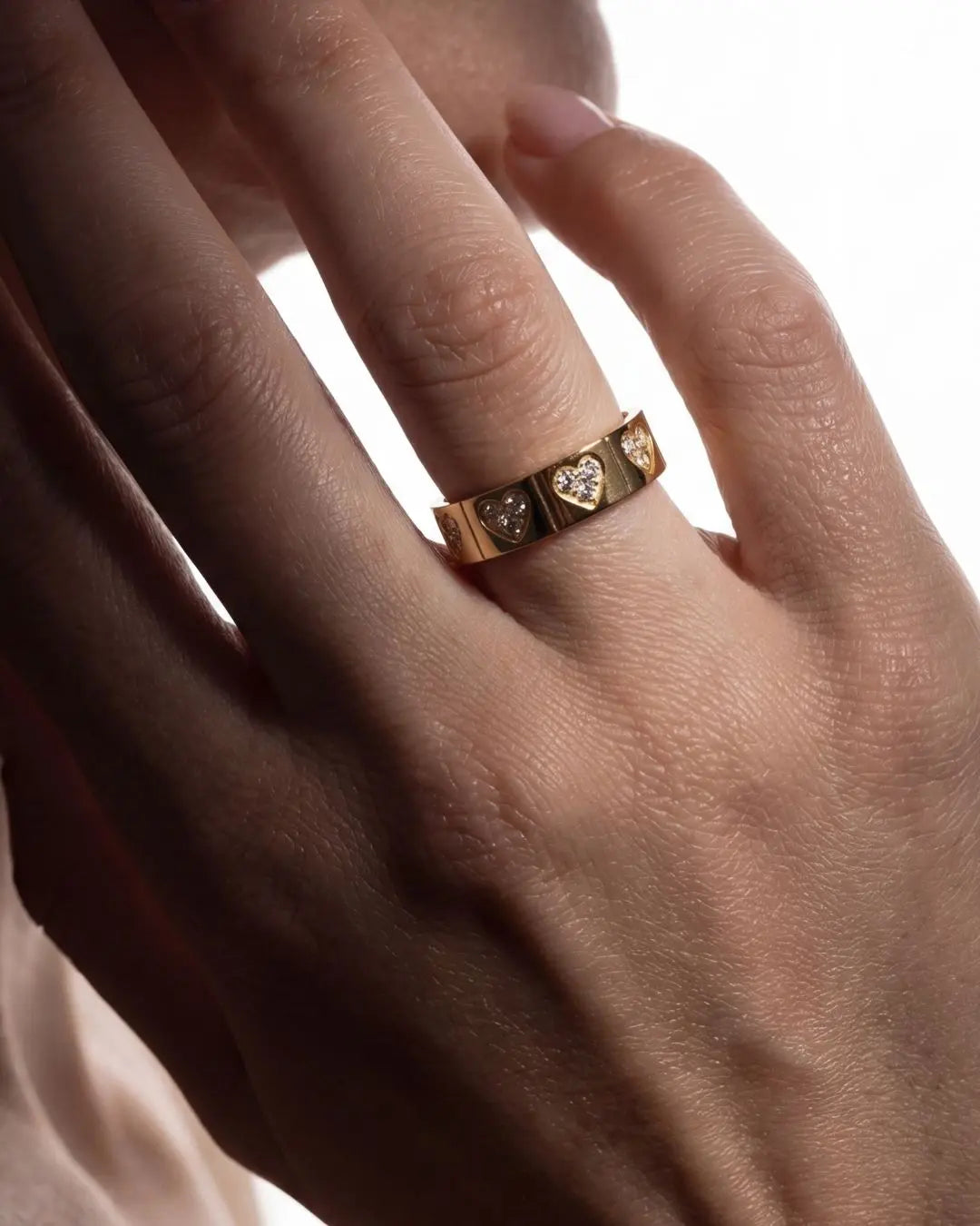 Amara Heart Band Ring Desse Collective