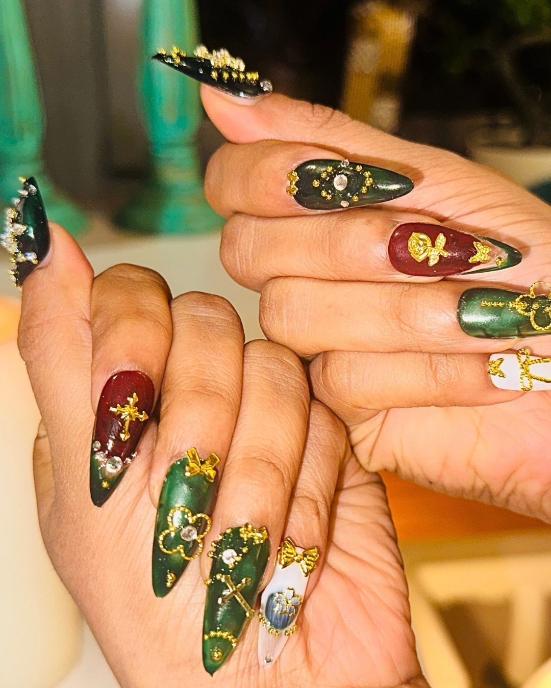 Emerald Requiem Press-On Nails Desse Collective